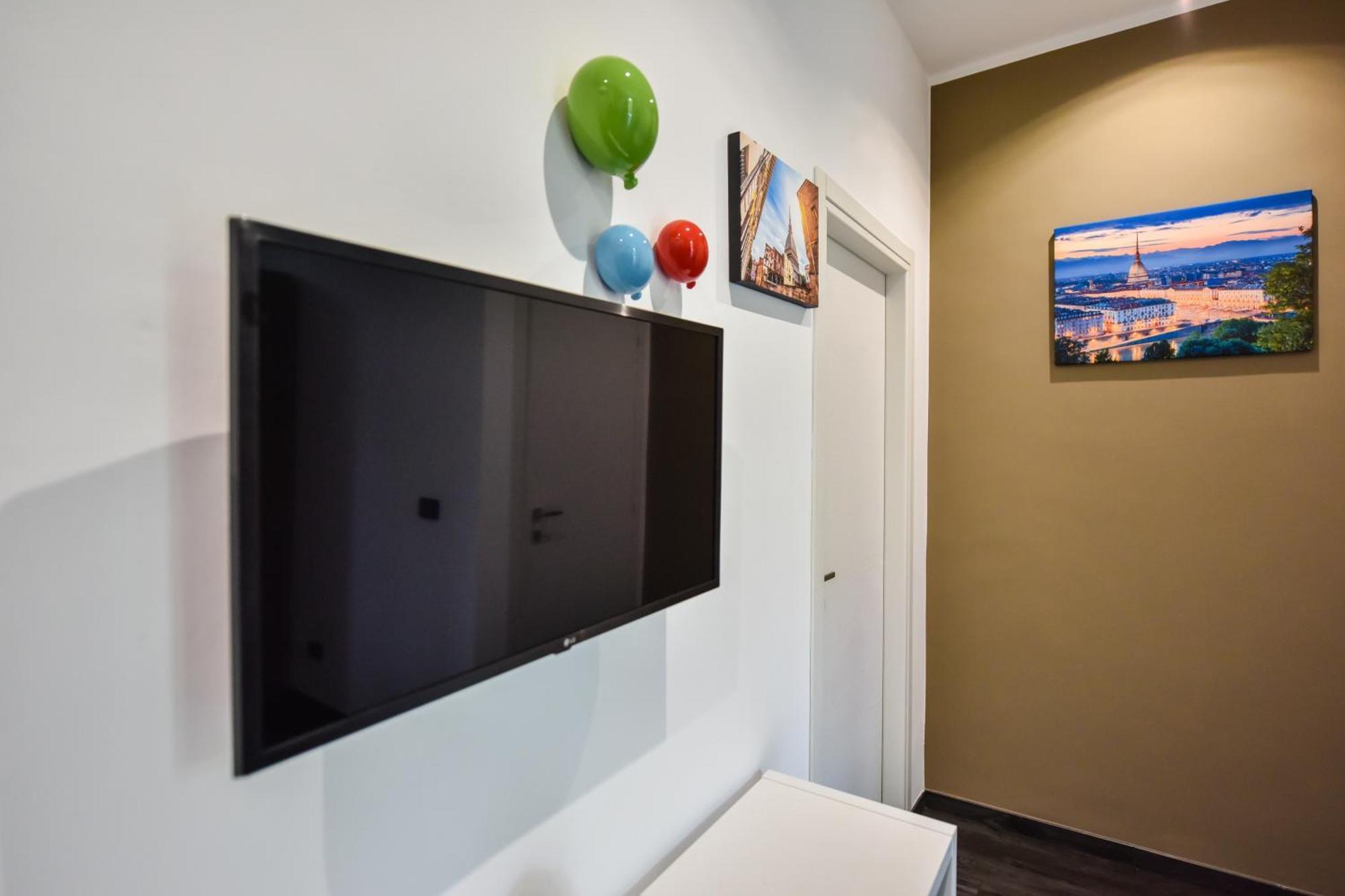 Benvenuti Casa Leo - Elegante Appartamento Torino Eksteriør billede